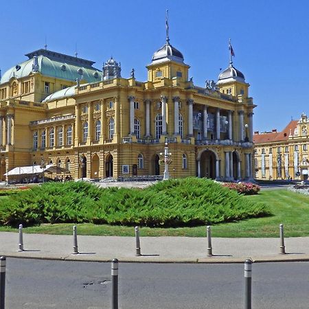 Rooms And Apartments Glossy Zagreb Exterior foto