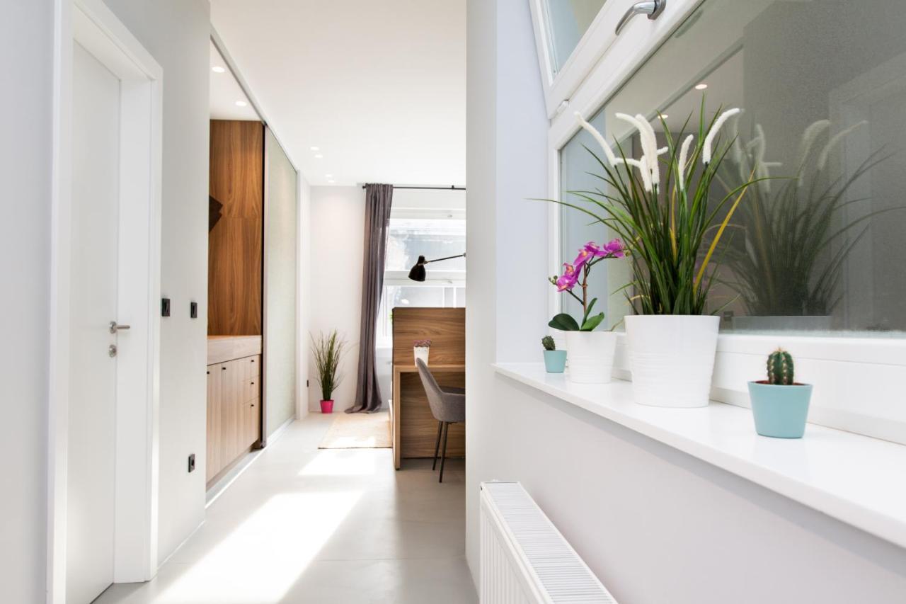 Rooms And Apartments Glossy Zagreb Exterior foto