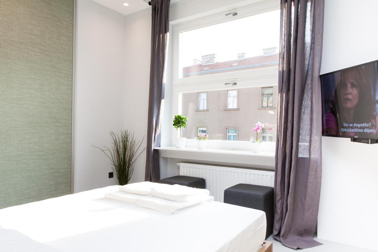 Rooms And Apartments Glossy Zagreb Exterior foto
