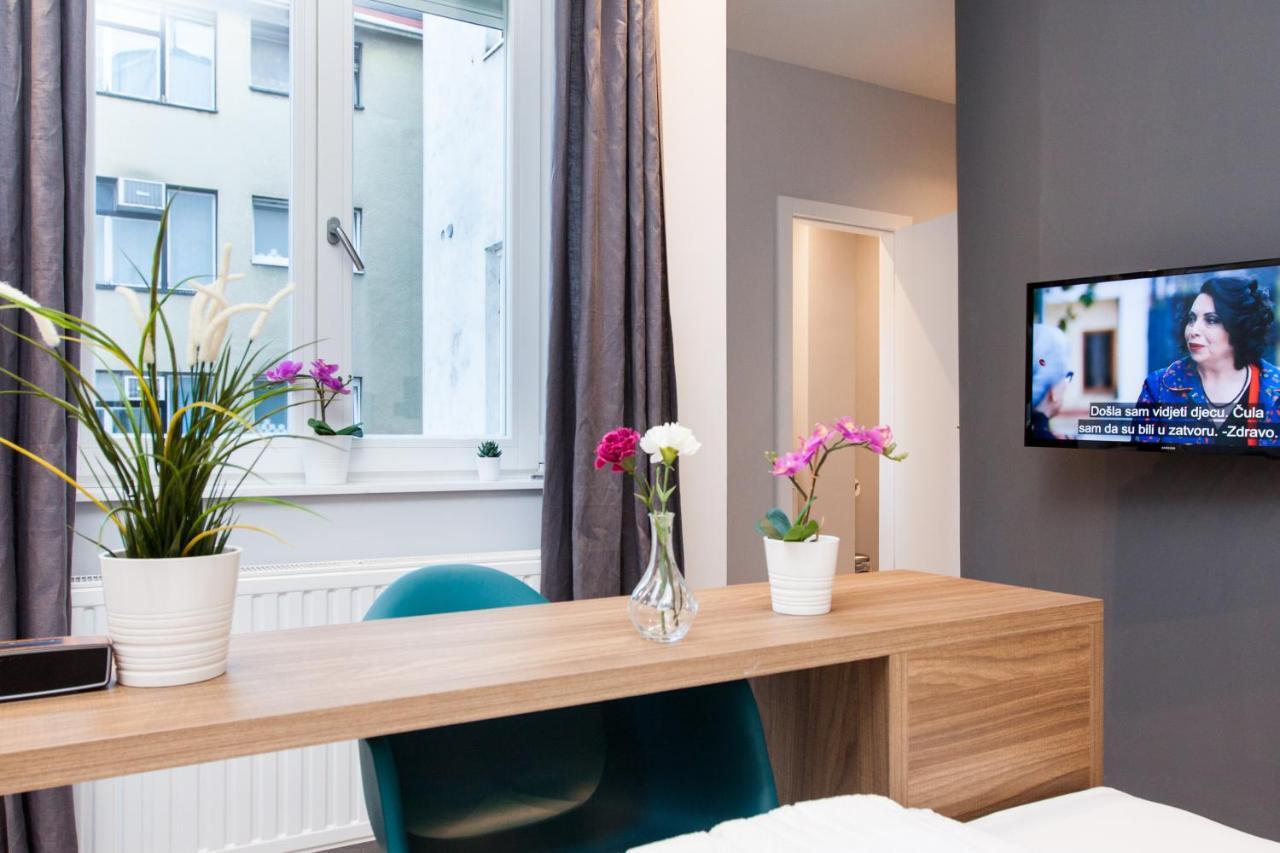 Rooms And Apartments Glossy Zagreb Exterior foto