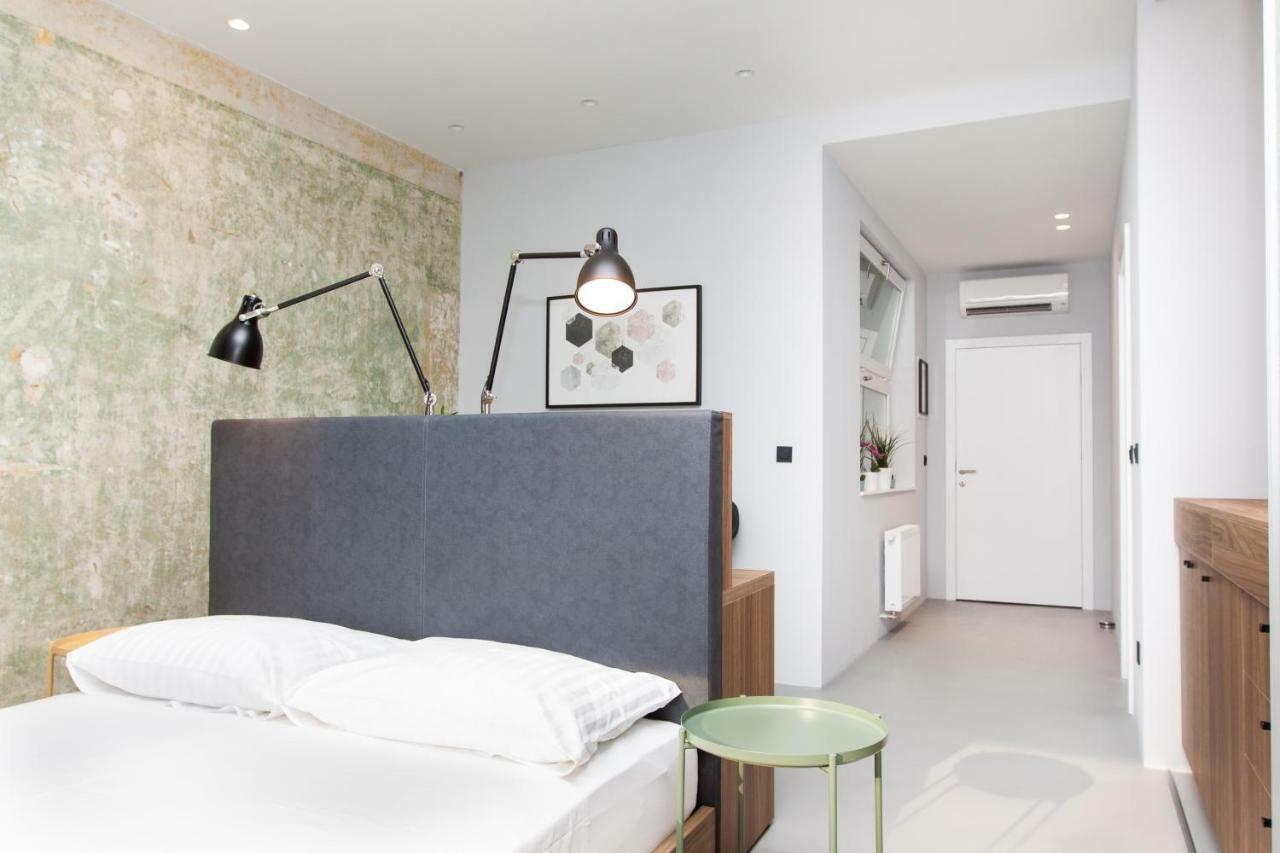 Rooms And Apartments Glossy Zagreb Exterior foto